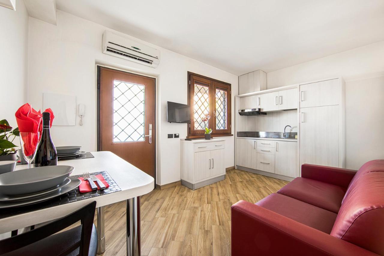 Borgo Aureo Villa โรม ภายนอก รูปภาพ